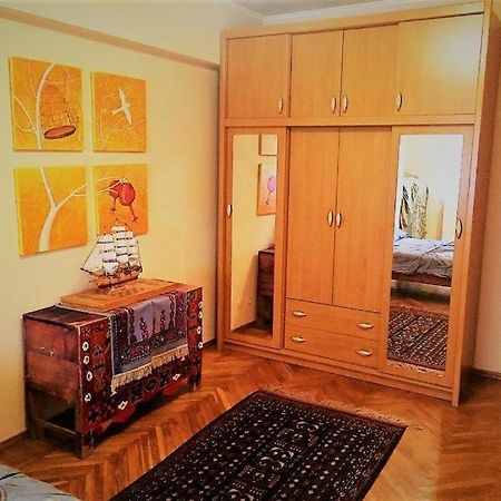 Spacious And Cozy Ташкент Екстериор снимка