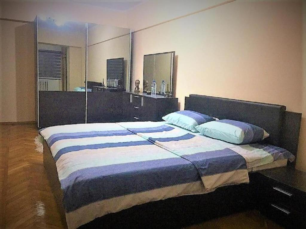 Spacious And Cozy Ташкент Екстериор снимка
